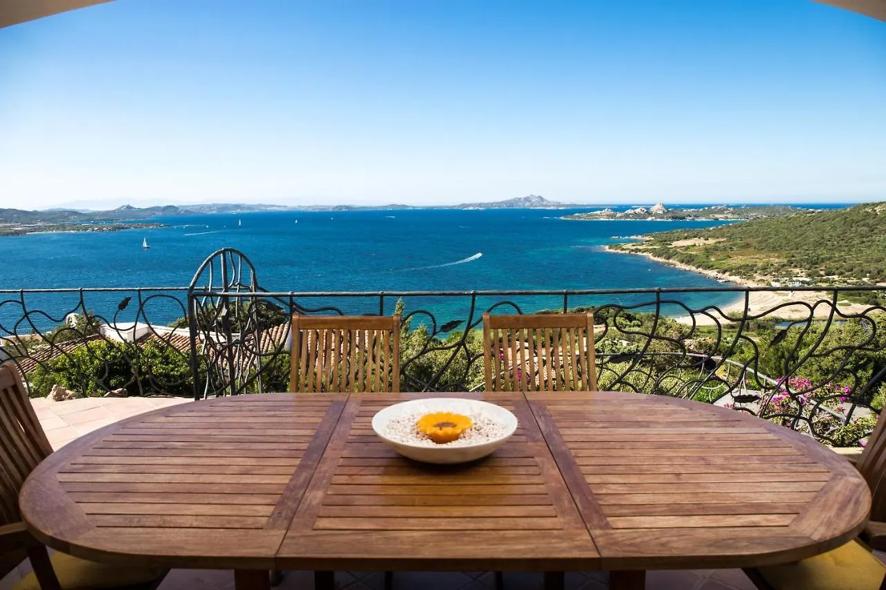 Villa Luxury Vista Mare E Piscina Tra Le Rocce Cala Bitta Italy