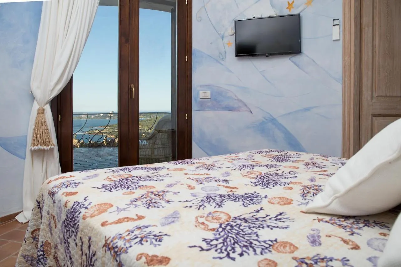 Villa Luxury Vista Mare E Piscina Tra Le Rocce Cala Bitta 0*,  Italy